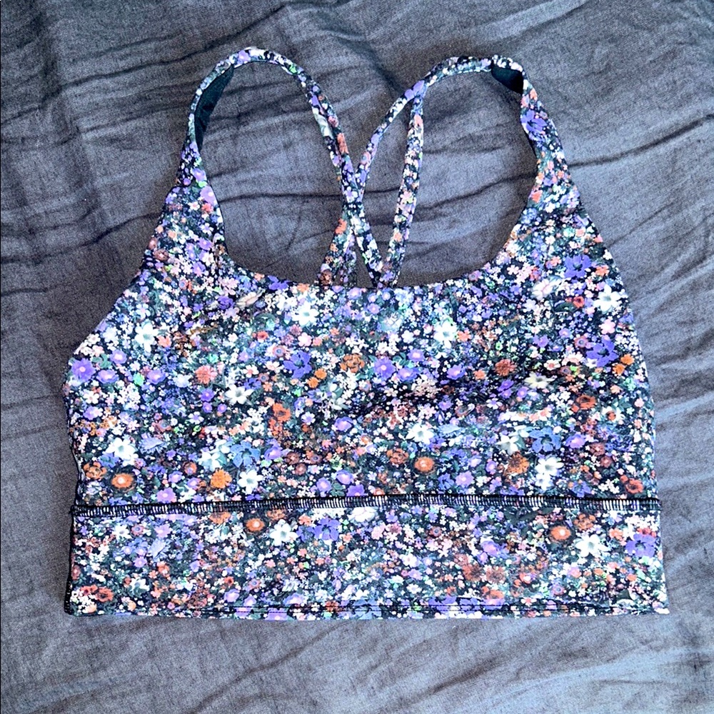 Lululemon sports bra